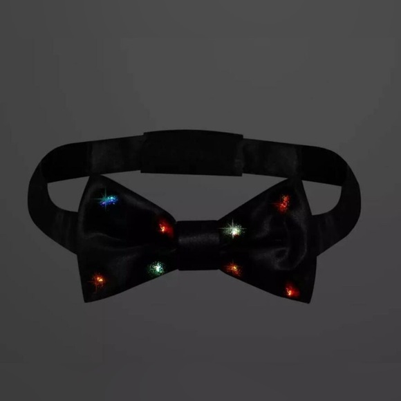 The Nightmare Before Christmas Jack Glow-in-the-Dark Jacket for Adults S… - Picture 11 of 12